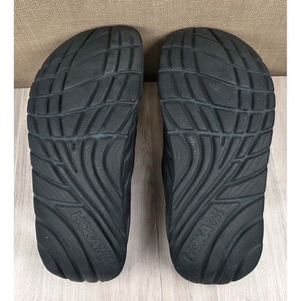 Hoka One One ***sandals need